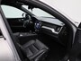 Volvo XC60 2.0 T8 Plug-in hybrid AWD Plus Dark | Panoramadak | Automaat | Apple Carplay / Android Auto | Stoel-stuurverwarming | Virtual Cockpit | Camera | Climate Control | Leder | Elektrisch Verstelbare Stoelen | Elektrische Achterklep | Lichtmetalen Velgen |
