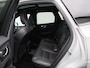 Volvo XC60 2.0 T8 Plug-in hybrid AWD Plus Dark | Panoramadak | Automaat | Apple Carplay / Android Auto | Stoel-stuurverwarming | Virtual Cockpit | Camera | Climate Control | Leder | Elektrisch Verstelbare Stoelen | Elektrische Achterklep | Lichtmetalen Velgen |