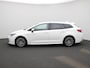 Toyota Corolla Touring Sports 1.8 Hybrid Executive | Automaat | Leder | Navigatie | Apple Carplay / Android Auto | Headsup Display | Climate control | Parkeer sensoren | LMV | Camera | LED | Stoel verwarming |
