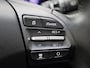 Hyundai Kona 1.6 GDI HEV Premium Sky | Automaat | Apple Carplay / Android Auto | Schuifdak | Virtual cockpit | Parkeer sensoren | Leder | Stoel verwarming/koeling | Stuur verwarming | Cruise control | Climate control | DAB |