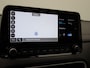 Hyundai Kona 1.6 GDI HEV Premium Sky | Automaat | Apple Carplay / Android Auto | Schuifdak | Virtual cockpit | Parkeer sensoren | Leder | Stoel verwarming/koeling | Stuur verwarming | Cruise control | Climate control | DAB |