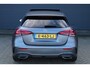 Mercedes-Benz A-klasse 180 AMG Panoramadak Sfeerverlichting Camera Elektr.-Stoelen Leer/Alcantara