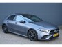 Mercedes-Benz A-klasse 180 AMG Panoramadak Sfeerverlichting Camera Elektr.-Stoelen Leer/Alcantara