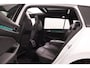 Volkswagen Golf Variant R-Line-Edition 1.5 eTSI 85 kW / 116 pk Variant 7 v