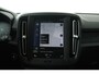 Volvo XC40 1.5 T3 Momentum (NAVIGATIE, ELEKT. WEGKLAPBARE TREKHAAK, STOELVERWARMING, CAMERA)