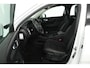 Volvo XC40 1.5 T3 Momentum (NAVIGATIE, ELEKT. WEGKLAPBARE TREKHAAK, STOELVERWARMING, CAMERA)