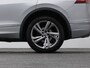 Volkswagen Tiguan Allspace 1.5 TSI 150 PK R-Line 7-Pers. | PANO | 360° | ADAPTIVE | KEYLESS