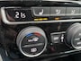 Volkswagen Golf Sportsvan 1.5 TSI ACT Comfortline Airco - Cruise control - Navigatiesysteem - Parkeersensoren voor en achter - Trekhaak - Voorstoelen verwarmd - Licht metalen velgen 16 inch - Radio - Start/stop systeem - Stuur leder - Stuur