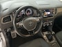 Volkswagen Golf Sportsvan 1.5 TSI ACT Comfortline Airco - Cruise control - Navigatiesysteem - Parkeersensoren voor en achter - Trekhaak - Voorstoelen verwarmd - Licht metalen velgen 16 inch - Radio - Start/stop systeem - Stuur leder - Stuur