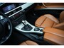 BMW 3-Serie Cabrio 325i 218 pk High Executive M-Sportpakket / NL-Auto/ Leder/ Sport-Stoelen/ Stoel.Verw/ Climate/ Cruise-Controle/ Sport-Uitlaat/ 19'' LMV