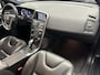 Volvo XC60 2.0 T5 FWD R-DESIGN AUTOMAAT NAVIGATIE ACHTERUITRIJ CAMERA STOELVERWARMING ELECTR. VERSTELBARE VOORSTOEL MET GEHEUGEN ZEER MOOI !!