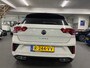Volkswagen T-Roc 1.5 TSI Sport Business R/ Automaat/ Parkeersensoren/ Achteruitrijcamera/ 110KW