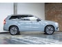 Volvo XC90 T8 AWD Ultra Dark | Verwarmde, Geventileerde en Masserende Voorstoelen | Luchtvering | Panoramisch Schuif-/Kanteldak | Semi-Elektrische Trekhaak | 360º Camera | Gelamineerd en Getint Glas Achter| Bowers & Wilkins |