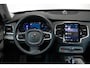 Volvo XC90 T8 AWD Ultra Dark | Verwarmde, Geventileerde en Masserende Voorstoelen | Luchtvering | Panoramisch Schuif-/Kanteldak | Semi-Elektrische Trekhaak | 360º Camera | Gelamineerd en Getint Glas Achter| Bowers & Wilkins |