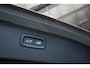 Volvo XC90 T8 AWD Ultra Dark | Verwarmde, Geventileerde en Masserende Voorstoelen | Luchtvering | Panoramisch Schuif-/Kanteldak | Semi-Elektrische Trekhaak | 360º Camera | Gelamineerd en Getint Glas Achter| Bowers & Wilkins |