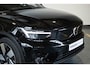 Volvo EX40 Single Motor Extended Range Ultra Black Ed. 82 kWh | 20'' Lichtmetalen velgen | Panoramadak | Verwarmbare voorstoelen&stuurwiel | Premium audio by Harman Kardon | Adaptive cruise control | 360° Parkeercamera | Elektrisch bedienbare voorstoelen | Warmtepomp