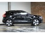 Volvo EX40 Single Motor Extended Range Ultra Black Ed. 82 kWh | 20'' Lichtmetalen velgen | Panoramadak | Verwarmbare voorstoelen&stuurwiel | Premium audio by Harman Kardon | Adaptive cruise control | 360° Parkeercamera | Elektrisch bedienbare voorstoelen | Warmtepomp