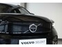 Volvo EX40 Single Motor Extended Range Ultra Black Ed. 82 kWh | 360° Parkeercamera | Parkeersensoren voor + achter | Stoelverwarming | Panoramadak | Google Infotainment | Harman Kardon Premium Audio | Electrische bedienbare voorstoelen