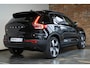 Volvo EX40 Single Motor Extended Range Ultra Black Ed. 82 kWh | 360° Parkeercamera | Parkeersensoren voor + achter | Stoelverwarming | Panoramadak | Google Infotainment | Harman Kardon Premium Audio | Electrische bedienbare voorstoelen