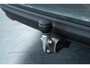 Volvo V60 B4 Essential Edition | Semi Elektrische wegklapbare Trekhaak | Stoelverwarming | Stuurwielverwarming | Parkeersensoren voor + achter | Parkeercamera | BLIS | Lederen Bekleding | Pilot Assist | Google Infotainment