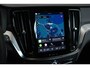 Volvo V60 B4 Essential Edition | Semi Elektrische wegklapbare Trekhaak | Stoelverwarming | Stuurwielverwarming | Parkeersensoren voor + achter | Parkeercamera | BLIS | Lederen Bekleding | Pilot Assist | Google Infotainment