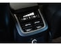 Volvo XC90 T8 Twin Engine AWD R-Design | Dealeronderhouden | Head-Up Display | BLIS | Adaptive Cruise Control | Keyles Entree | Parkeersensoren voor + achter | Parkeercamera | Stoelverwarming | High Performance Audio |