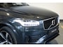 Volvo XC90 T8 Twin Engine AWD R-Design | Dealeronderhouden | Head-Up Display | BLIS | Adaptive Cruise Control | Keyles Entree | Parkeersensoren voor + achter | Parkeercamera | Stoelverwarming | High Performance Audio |
