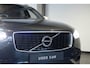 Volvo XC90 T8 Twin Engine AWD R-Design | Dealeronderhouden | Head-Up Display | BLIS | Adaptive Cruise Control | Keyles Entree | Parkeersensoren voor + achter | Parkeercamera | Stoelverwarming | High Performance Audio |