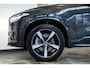 Volvo XC90 T8 Twin Engine AWD R-Design | Dealeronderhouden | Head-Up Display | BLIS | Adaptive Cruise Control | Keyles Entree | Parkeersensoren voor + achter | Parkeercamera | Stoelverwarming | High Performance Audio |