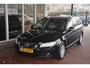 Volvo V70 2.5T Momentum Nederlandse auto 5 cilinder met oa leren bekleding navigatie pdc trekhaak cv ecc cruise control