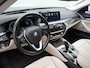 BMW 5-Serie 530e iPerformance High Executive - RIJKLAARPRIJS - Plug-in Hybride - Achteruitrijcamera - Apple Carplay - Android Auto - Head-Up Display - Stoel- en Stuurverwarming!