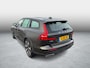 Volvo V60 Cross Country 2.0 T5 AWD Pro | Panoramadak | Head Up Display | Adaptieve Cruise Control | Dode Hoek Detectie | Standkachel |