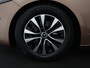 Mercedes-Benz A-klasse 200 Business Solution | Panoramadak | Stoelverwarming | LED | Car Play | Parkeerpakket met Camera | Inclusief 24 maanden Mercedes-Benz Certified garantie voor Europa.