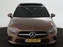 Mercedes-Benz A-klasse 200 Business Solution | Panoramadak | Stoelverwarming | LED | Car Play | Parkeerpakket met Camera | Inclusief 24 maanden Mercedes-Benz Certified garantie voor Europa.