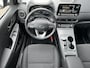Hyundai Kona Electric EV Fashion 64 kWh | 3 Fase OBC | Adaptieve cruisecontrol | Geïntegreerde navigatie | Multimedia systeem Apple Carplay & Android Auto |