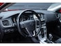 Volvo V40 T3 Momentum | Cruise control | Climate control | Mulitfunctioneel stuurwiel | Regensensor | 16 inch lichtmetalen velgen