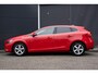 Volvo V40 T3 Momentum | Cruise control | Climate control | Mulitfunctioneel stuurwiel | Regensensor | 16 inch lichtmetalen velgen