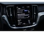 Volvo V60 T6 Plug-in hybrid AWD Essential Edition | Volvo guard | Keyless | Verstelbare lendensteunen | 18 inch lichtmetalen velgen |