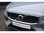 Volvo V60 T6 Plug-in hybrid AWD Essential Edition | Volvo guard | Keyless | Verstelbare lendensteunen | 18 inch lichtmetalen velgen |