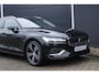 Volvo V60 2.0 B4 Plus Bright | Elektrische Trekhaak | Panoramadak | BLIS Dodehoekbewaking | Getint glas