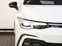 Volkswagen Golf 1.4 eHybrid GTE 245PK DSG | Navigatie | Led | Keyless | Stoelverwarming | Black style