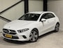 Mercedes-Benz A-klasse 250 e Business | SOH 96% | leder | sfeer verlichting | navi |