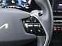Kia Niro EV DynamicPlusLine 64.8 kWh | 17" LM | Schuif / Kantel dak | Navi | Cruise | Airco | Camera | 17% bijtelling |