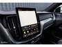 Volvo XC60 2.0 T8 Plug-in hybrid AWD Plus Black Edition | Luchtvering | Harman Kardon | Adaptieve cruise | Panorama dak | Nieuw |