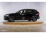Volvo XC60 2.0 T8 Plug-in hybrid AWD Plus Black Edition | Luchtvering | Harman Kardon | Adaptieve cruise | Panorama dak | Nieuw |