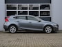 Volvo V40 2.0 T2 Momentum | Navi | PDC | Climate control | Cruise control