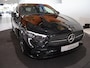 Mercedes-Benz A-klasse 250e Business Solution AMG | Panoramaschuifdak | Night | Achteruitrijcamera|  Stoelverwarming voor | LED koplampen |