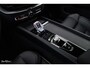 Volvo XC60 2.0 T8 Plug-in hybrid AWD Plus Black Edition | Luchtvering | Harman Kardon | Adaptieve cruise | Panorama dak | Nieuw |