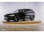 Volvo XC60 2.0 T8 Plug-in hybrid AWD Plus Black Edition | Luchtvering | Harman Kardon | Adaptieve cruise | Panorama dak | Nieuw |