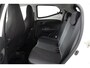 Toyota Aygo 1.0 VVT-i x-joy | Apple Carplay/Android Auto | Climate Control | Lichtmetalen Velgen | Parkeercamera |